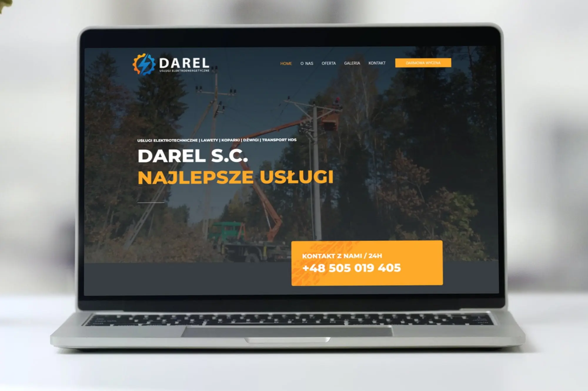 Strona darelsc.pl – realizacja na laptopie