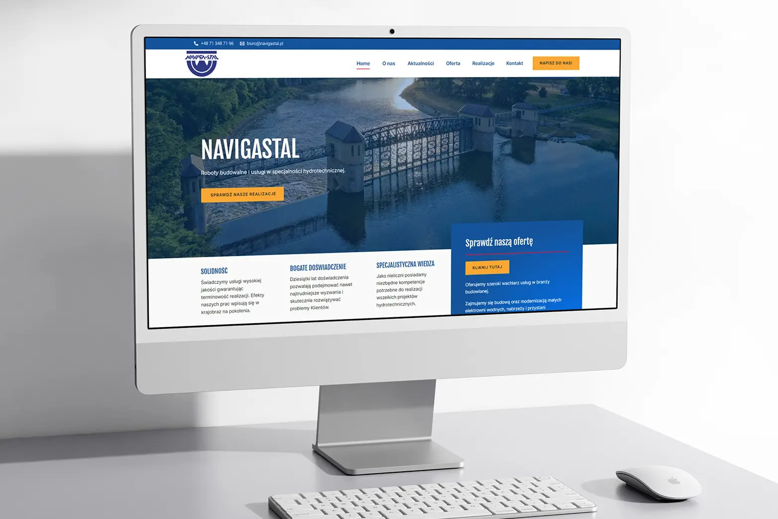 Strona navigastal.pl – realizacja na laptopie